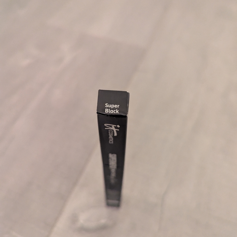 It Cosmetics No Tug Eyeliner